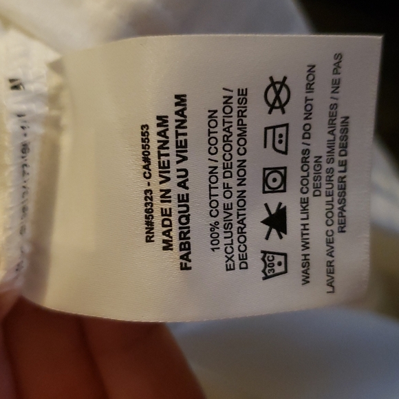 NWT Nike White with Blue/lavender embroidery. LA King James sz. 2XL. - Picture 8 of 8